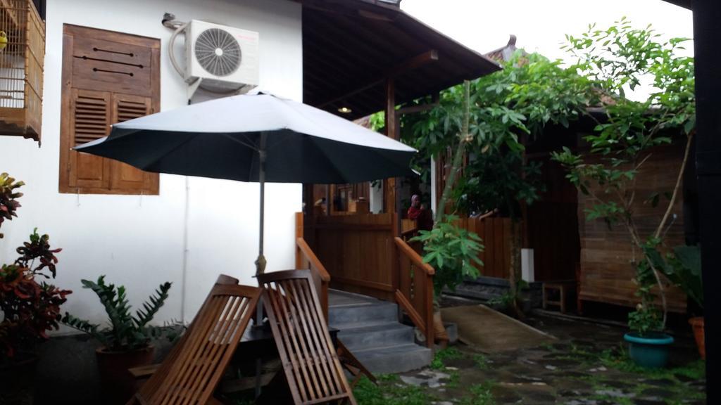 Ndalem Mj Homestay Yogyakarta Kültér fotó