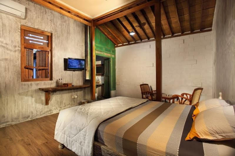 Ndalem Mj Homestay Yogyakarta Kültér fotó